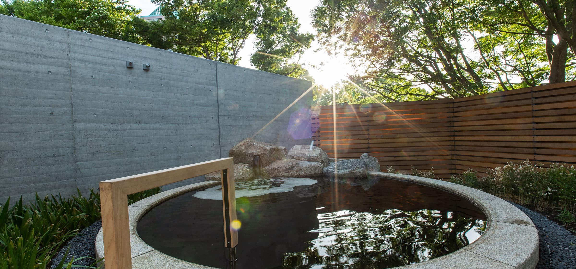 OUTDOOR HOT SPRING