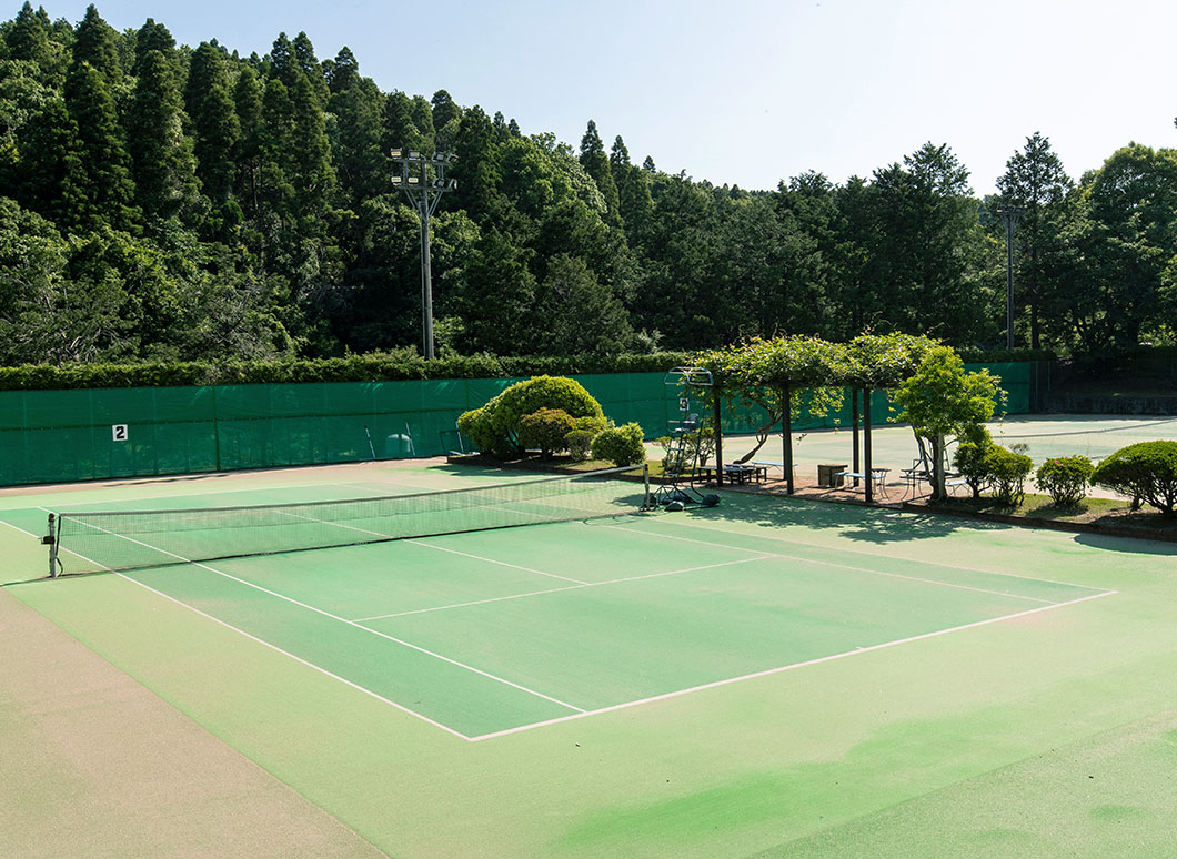 TENNIS COURT